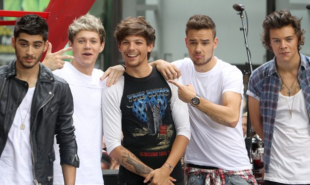 Mystery tweets spark One Direction reunion mania