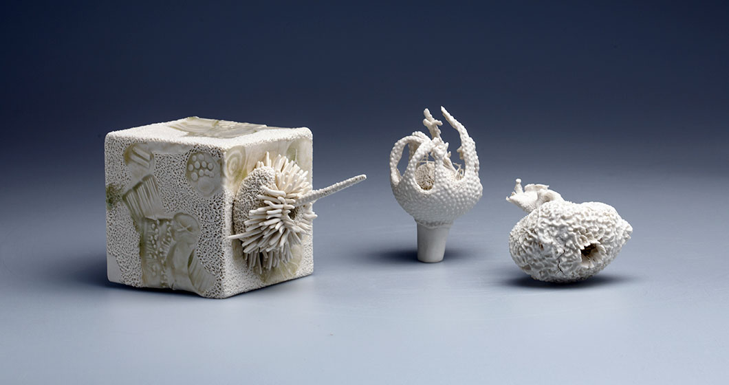 Ceramic art that connects to Country