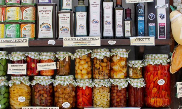 Makeshift mini markets