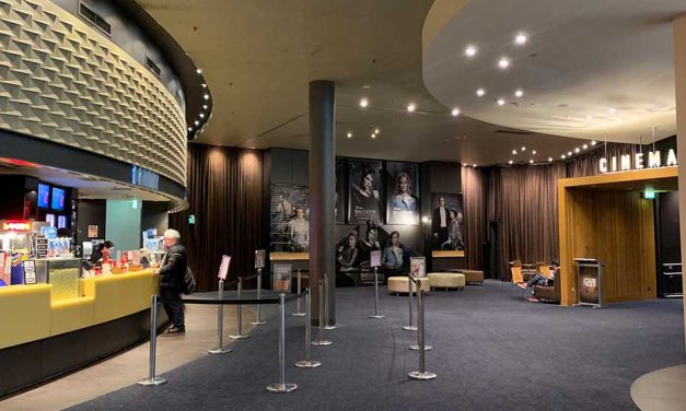 Hey movie lovers, Dendy is gifting you and 4 mates tickets