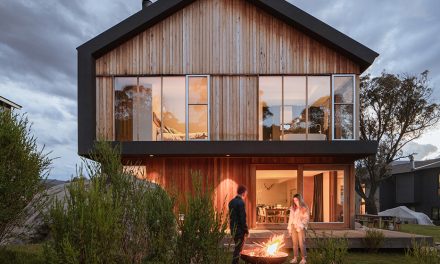 Summer in the Snowy Mountains: stay at this luxurious Lake Crackenback chalet