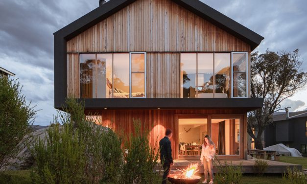 Summer in the Snowy Mountains: stay at this luxurious Lake Crackenback chalet