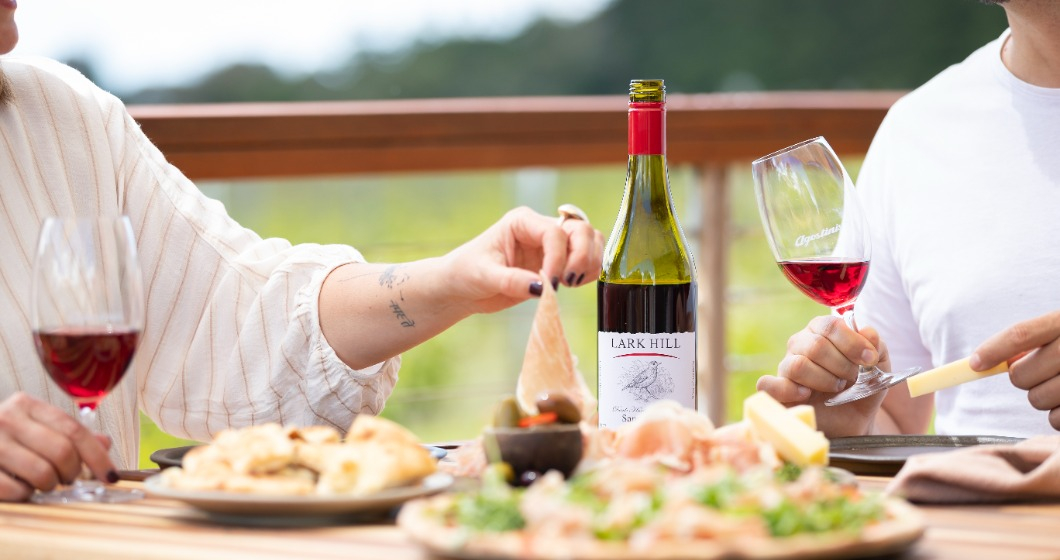 Pizza and Pinot! Agostinis pops up at Lark Hill Winery 