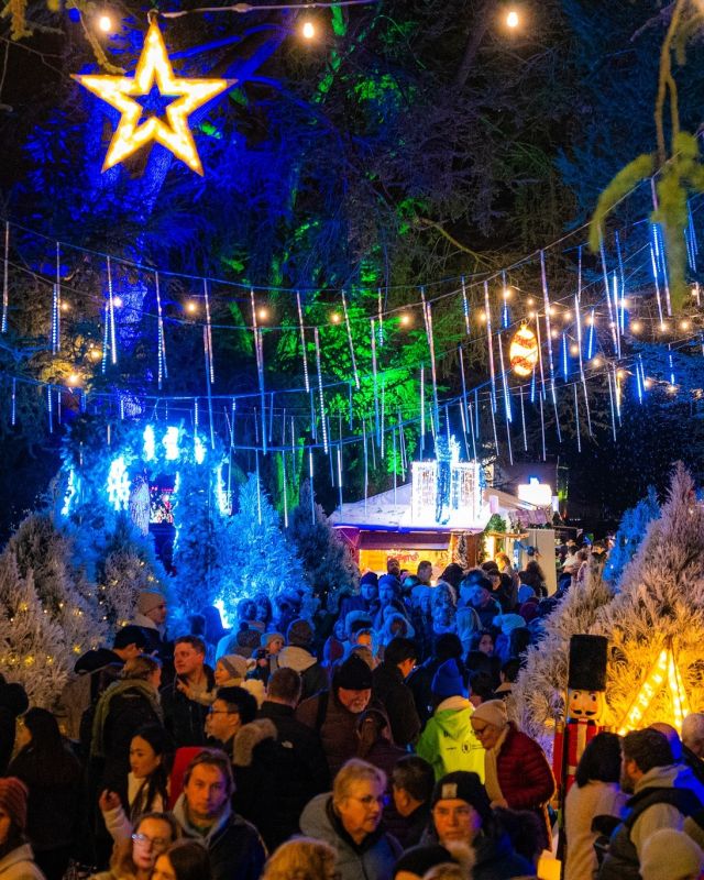 The Christmas in July Festival officially kicks off today and has transformed Patrick White Lawns by the lake into a winter wonderland of melted cheese, mulled wine, and festive vibes.

From 3-6 July, enjoy all the comfort food your winter self is craving and make the most of this European-inspired celebration that truly is magic ❄️

Full guide on what to eat, drink and cheer at the festival this weekend at the link in bio.
