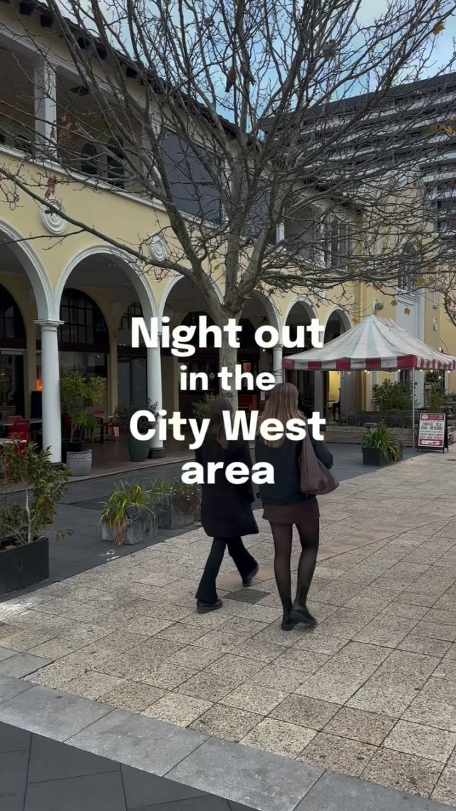 Haven’t explored City West after dark? You’re missing out on live tunes, dreamy Italian feeds, hidden bars, delicious cocktails, and sweet-late night treats. 

WHERE WE WENT:
🎶 Smith’s Alternative 
🍝 Amici Bar
🍨 Ramen O
🍸 Molly Bar

Read all about what to eat, drink, and do in the City West at the link in bio.